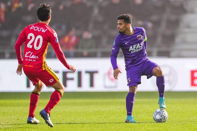 塔图姆36+12哈利伯顿25+10 绿军险胜步行者1-0