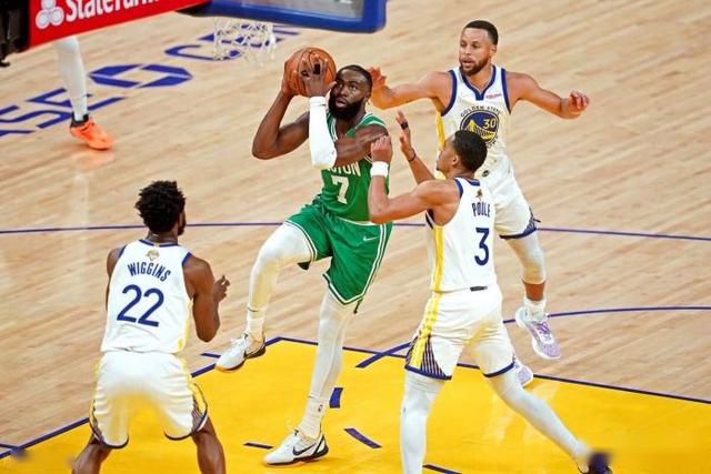 意甲-弗拉霍维奇小基耶萨破门 尤文3-0乌迪内斯